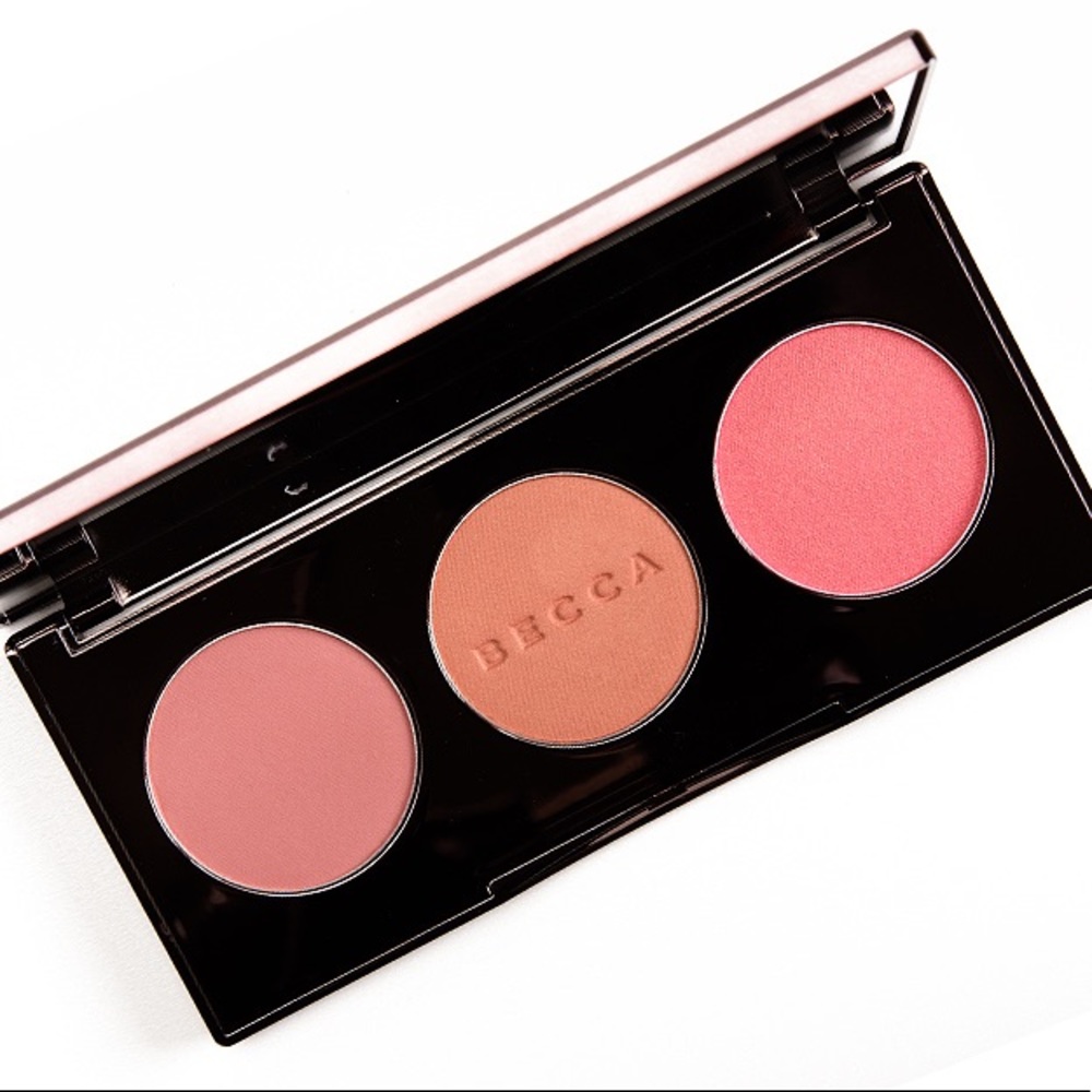 Becca Blushed with Light Blush Palette